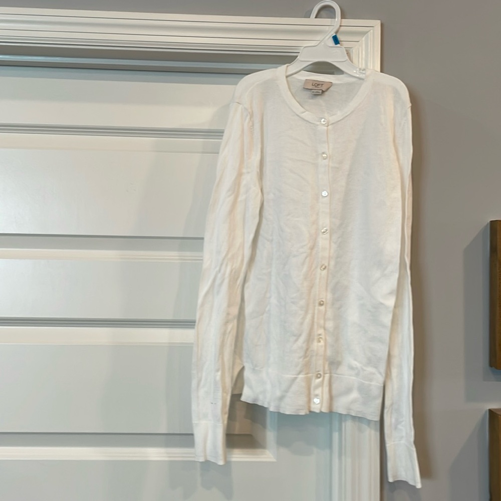 Cardigan sweater